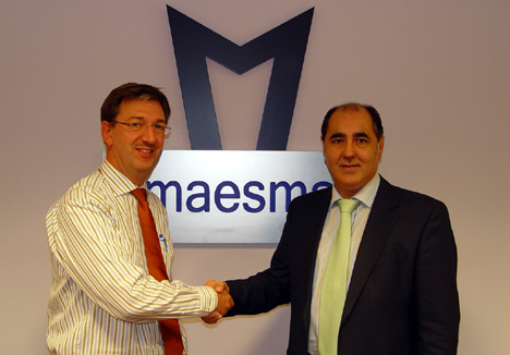 Juan Manuel Alvarez, gerente de Maesma (derecha), con Pieter Rozema, Director Técnico y Comercial de Brookhuis Micro-Electronics.