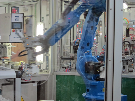 Brazo robotizado de la planta de producción
