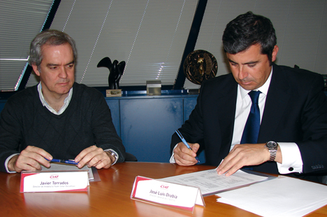 CIAT firma un convenio de colaboración con Andalucía Team, el equipo integrado por las Universidades de Sevilla, Granada, Málaga y Jaén, que representará a Andalucía en la próxima edición del Solar Decathlon en septiembre de 2012. 