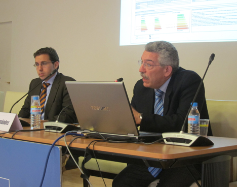 . César Bartolomé, Director del Área de Innovación, IECA y Luis Vega Catalán, del Ministerio de Fomento (derecha)