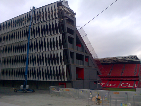 Obras en el nuevo estadio de San Mamés aislado con URSA.
