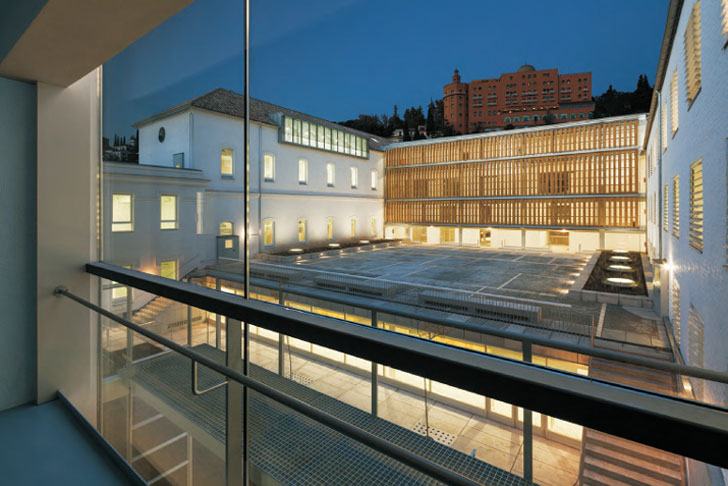 Rehabilitación del antiguo hospital militar para la Escuela Técnica Superior de Arquitectura de Granada.