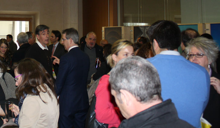 Vino español al finalizar el evento.