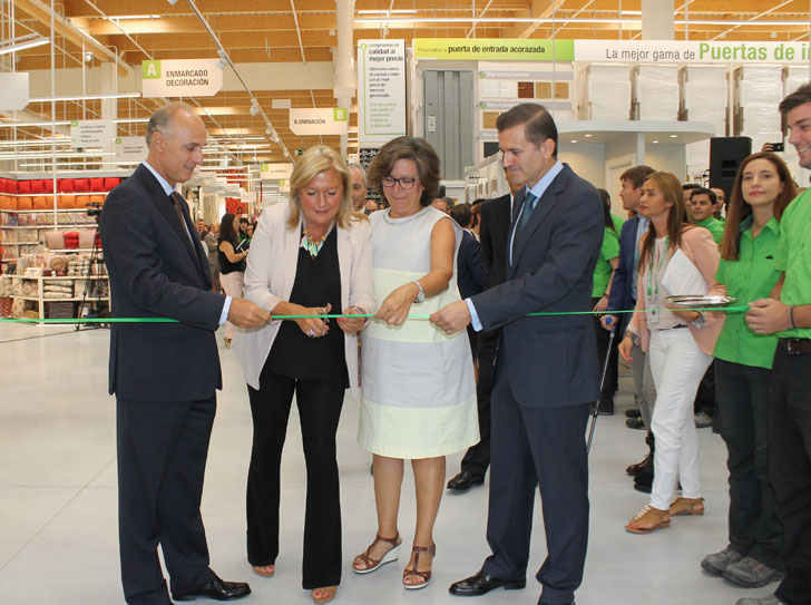 Inauguración de la nueva tienda de Leroy Merlin en Madrid-Barajas construida bajo el estándar de Construcción Sostenible.