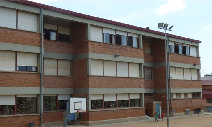 Rehabilitación de equipamientos públicos municipales con criterios EECN. Escuela el Garrofer