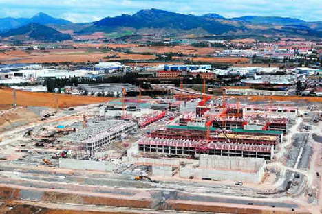 Centro penitenciario de Pamplona 10.000 m2 de panel prefabricado con sistema CHRYSO®Flexo