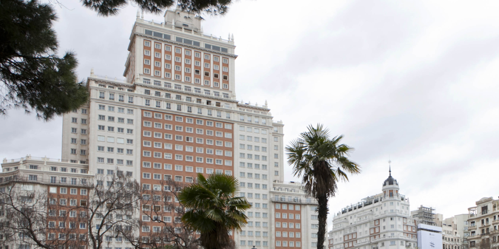 La Junta ha aprobado el Plan General de Ordenación Urbana para la rehabilitación del edificio Plaza España. 