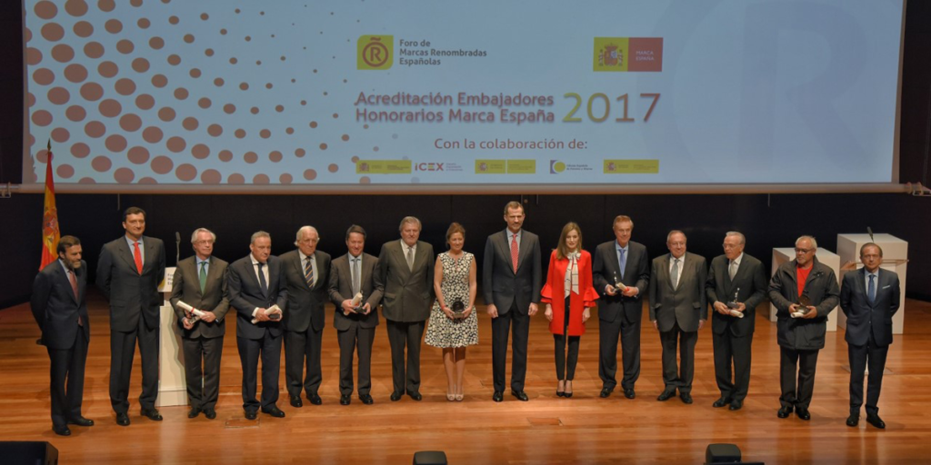 SS.MM. han estado presentes en el nombramiento del Presidente de Cosentino como embajador de la Marca España. 