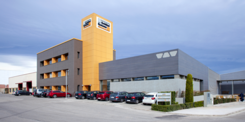 Schlüter-OrangeBox, el nuevo edificio de Schlüter-Systems con certificación Passivhaus