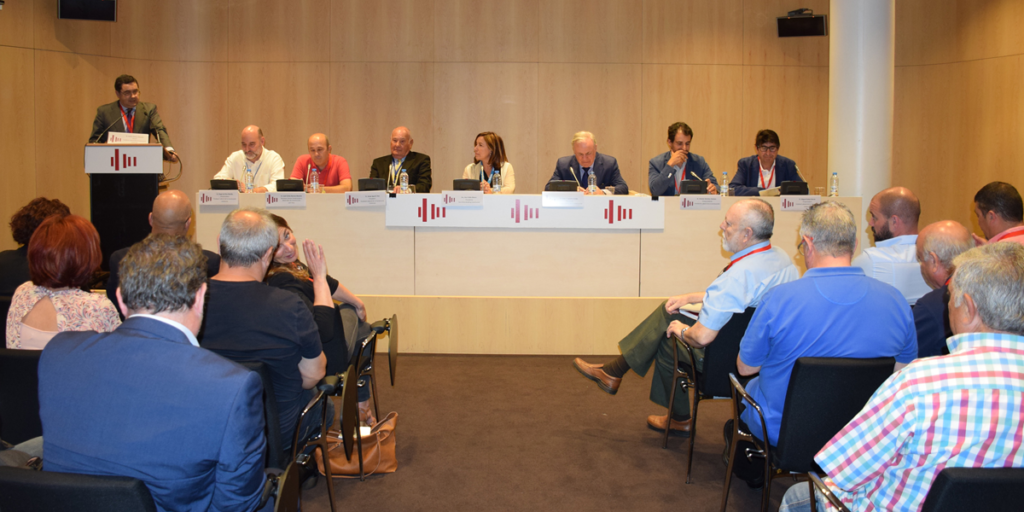 Los máximos representantes de la patronal y los sindicatos de la construcción de Cataluña y del ámbito nacional se han dado cita en Construmat.
