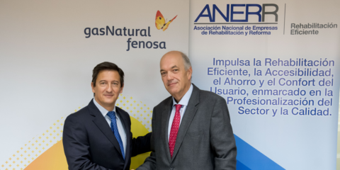 Gas Natural Servicios firma un acuerdo con ANERR para el proyecto Rehabilita & Confort