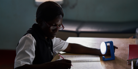 88 agentes construyen su negocio de luz Sostenible en Zambia gracias al Proyecto VELUX