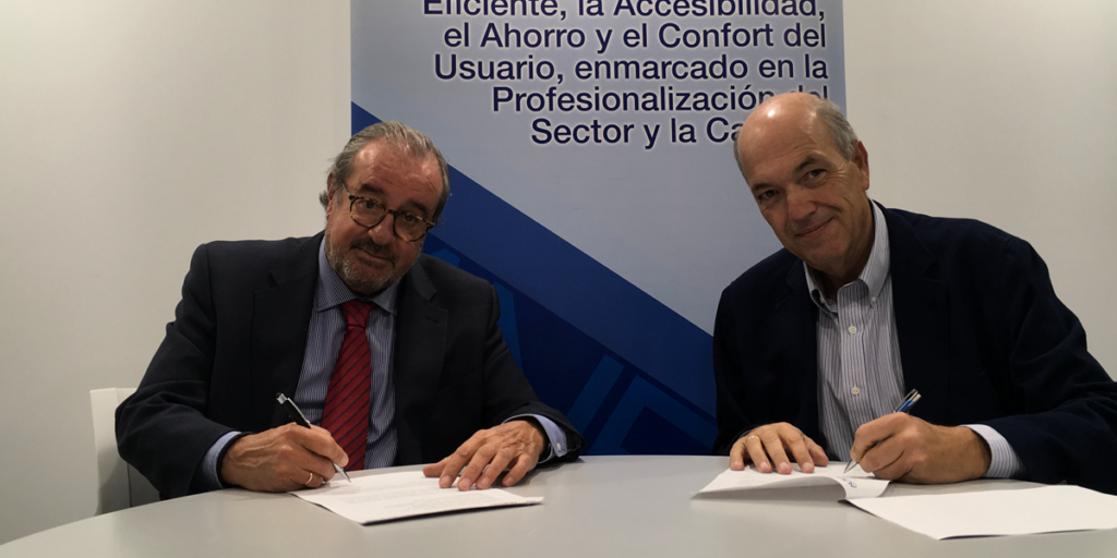 Firma del acuerdo entre ANERR e ISC-CEE.  