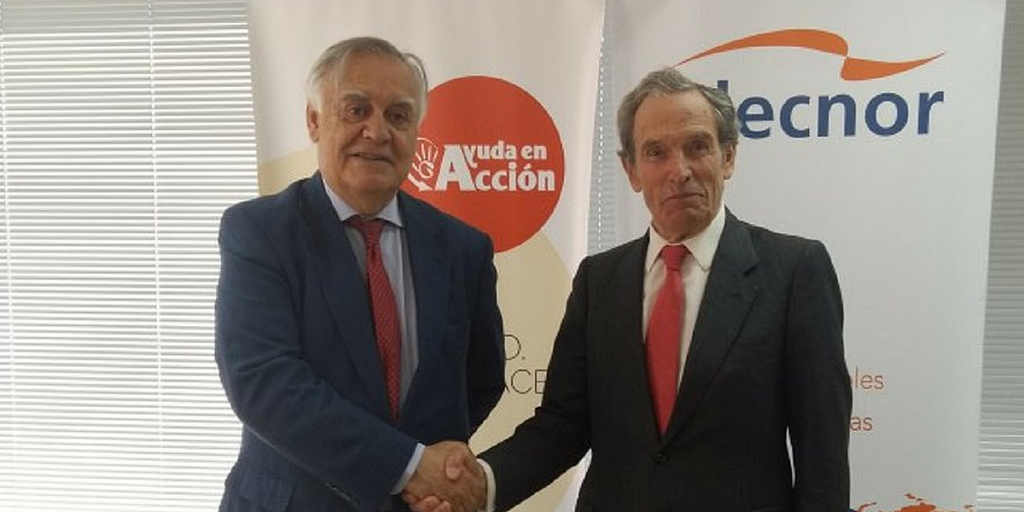 Jaime Montalvo y Fernando Azaola ha firmado el convenio para colaborar en proyectos de cooperación sostenibles. 