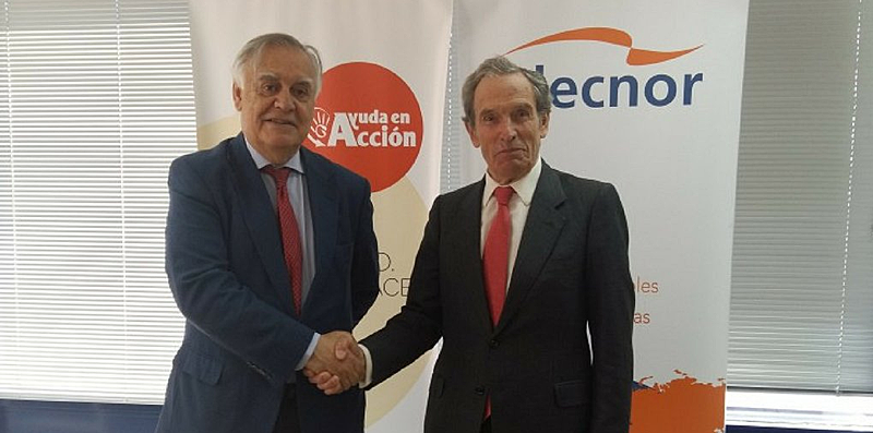 Jaime Montalvo y Fernando Azaola ha firmado el convenio para colaborar en proyectos de cooperación sostenibles. 