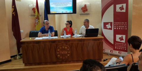 Murcia asesora sobre las subvenciones para proyectos de Economía baja en Carbono