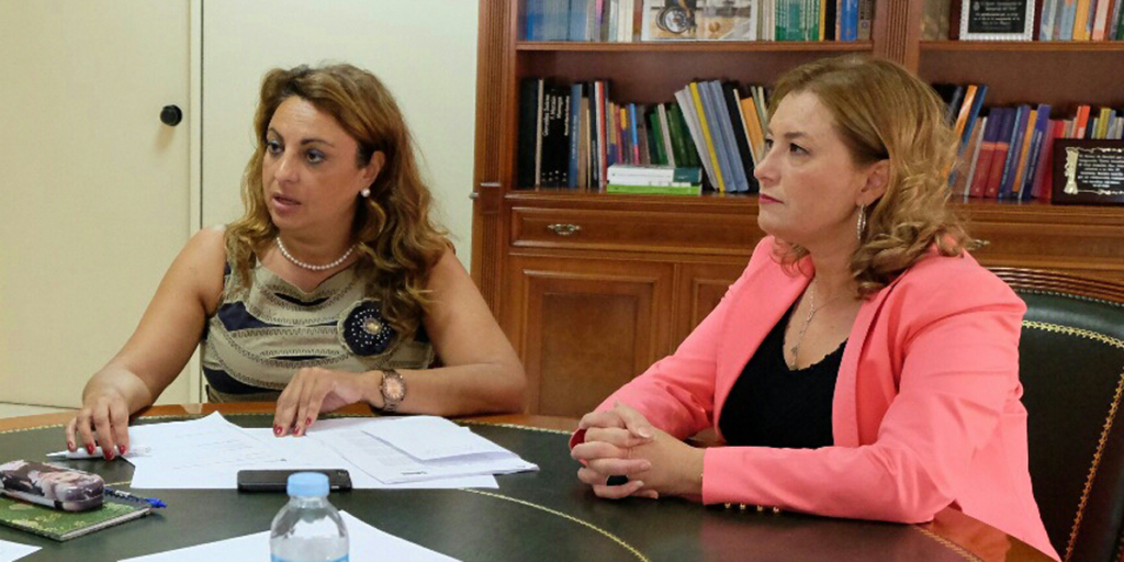 La directora del Instituto Canario de la Vivienda, María del Pino de León, anuncia la inclusión del ARRU Vallehermoso dentro del convenio con el Estado, con una inversión por parte del Gobierno canario destinará 160.000 euros