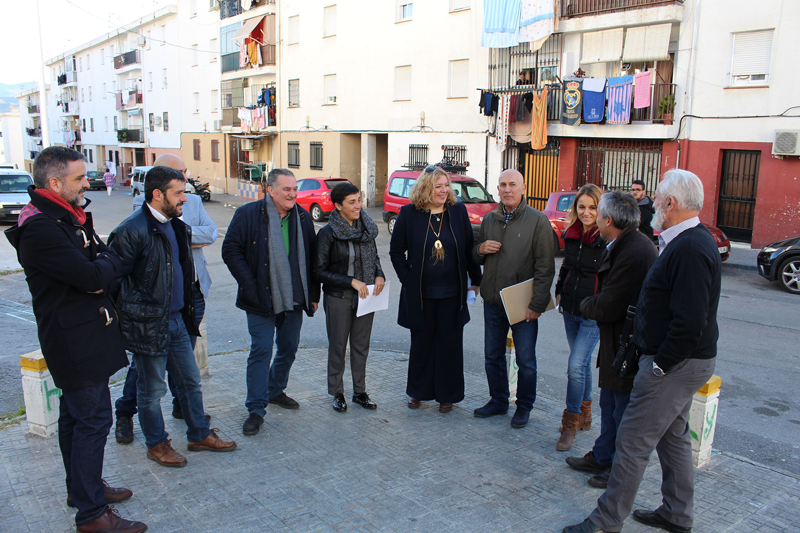 Visita de la delegada al barrio motrileño Huerta Carrasco. 