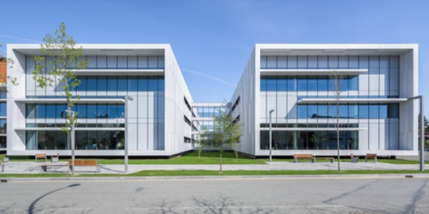 Incidencia del control solar y aprovechamiento de la luz natural en el consumo energético de los hospitales