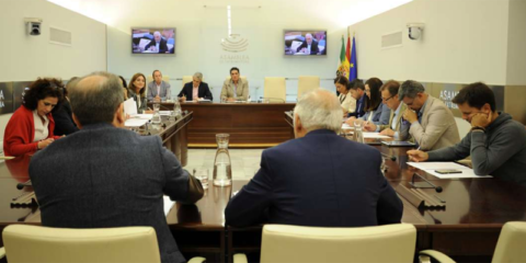 Extremadura destinará 15 millones de euros a la mejora de eficiencia energética y reducción de emisiones CO2 en centros educativos