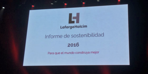 LafargeHolcim recibe el premio a la mejor publicación por su Informe de Sostenibilidad