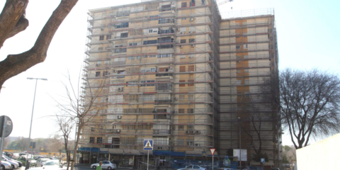 Más de 780.000 euros en ayudas de la Junta de Andalucía para rehabilitar los edificios de 438 familias de Málaga