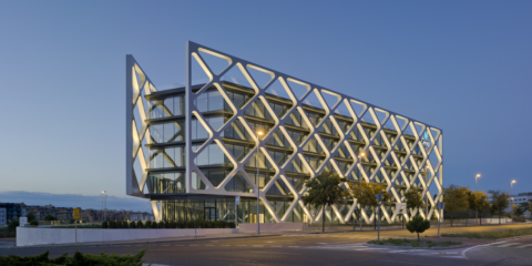 La empresa Capgemini ubicará su sede en el sostenible y vanguardista edificio Oxxeo de Madrid