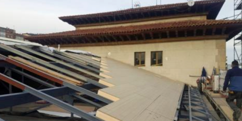 Onduline colabora en la rehabilitación del tejado de la estación de tren de Oviedo con su sistema integral de cubierta