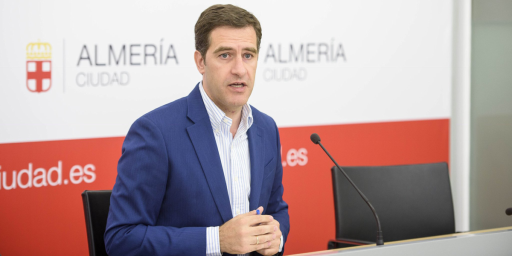 El concejal de Vivienda y Desarrollo Urbano de Almería, Miguel Ángel Castellón.