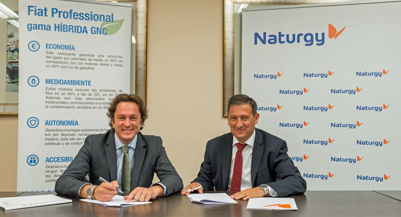 Firma del convenio entre Naturgy y Fiat Professional 
