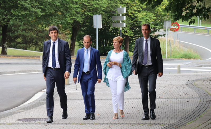 Visita de las autoridades vascas al Parque Empresarial de Zuatzu