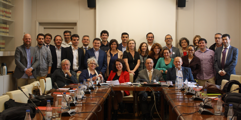 Foto de familia del segundo Comité Técnico del V Congreso Edificios de Energía Casi Nula