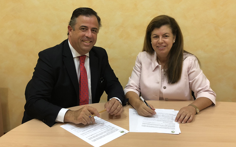 Firma de convenio entre URSA y Fundación Empresa & Clima