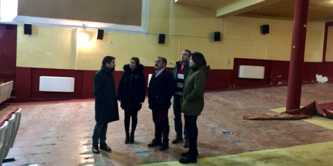 El Teatro-Cine Carlos III de La Carolina en Jaén renueva su cubierta por otra más sostenible