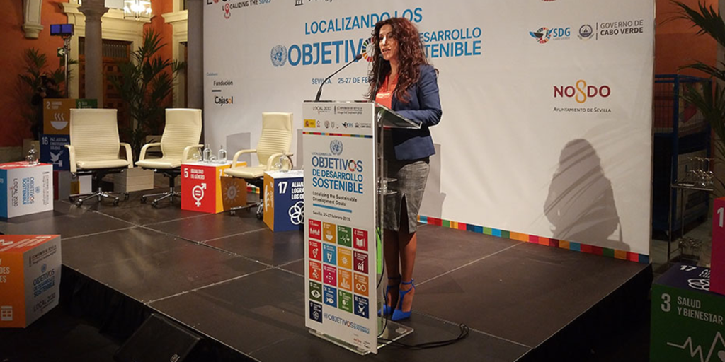 La consejera de Igualdad, Políticas Sociales y Conciliación, Rocío Ruiz, en la inauguración de la Jornada 'ONU Hábitat: Localizando los Objetivos de Desarrollo Sostenible'
