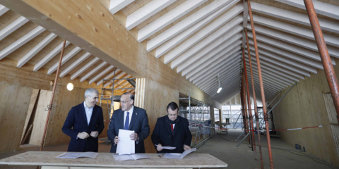La Xunta y la Universidad de Vigo impulsan el desarrollo de materiales de madera, piedra natural y técnicas constructivas