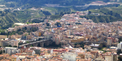 La Generalitat Valenciana aprueba dos convenios para rehabilitar 425 viviendas y construir otras 18 en Alcoi