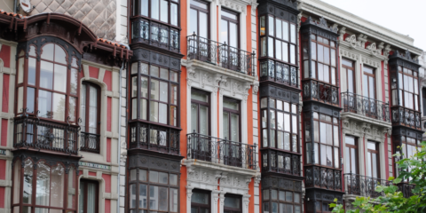 Avilés invertirá en rehabilitación energética de viviendas públicas y actuaciones de mejora urbana