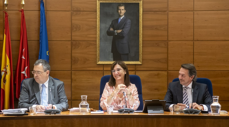 El concejal de Urbanismo, Raimundo Herraiz y la alcaldesa, Susana Pérez Quislant, durante el Pleno.