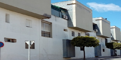 Licitación de nuevas obras de rehabilitación energética en 30 viviendas en el municipio sevillano de Tomares