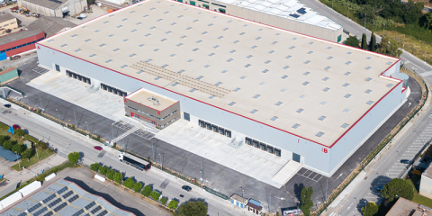 La construcción sostenible de un parque logístico en Barcelona permite la reducción de consumos y de emisiones