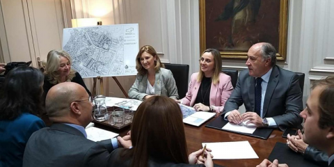 Andalucía avanza en los planes de la rehabilitación integral de 886 viviendas en el barrio de La Piñera de Algeciras