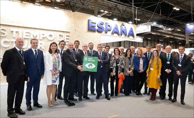 Una veintena de entidades bancarias firman en el Pabellón España de la COP25 un acuerdo para alinearse con los ODS y el Acuerdo de París.