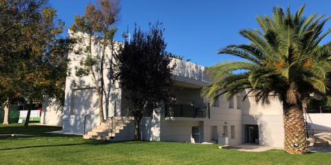 Proceso de rehabilitación de la cubierta y la fachada de una vivienda con los sistemas de Multipanel