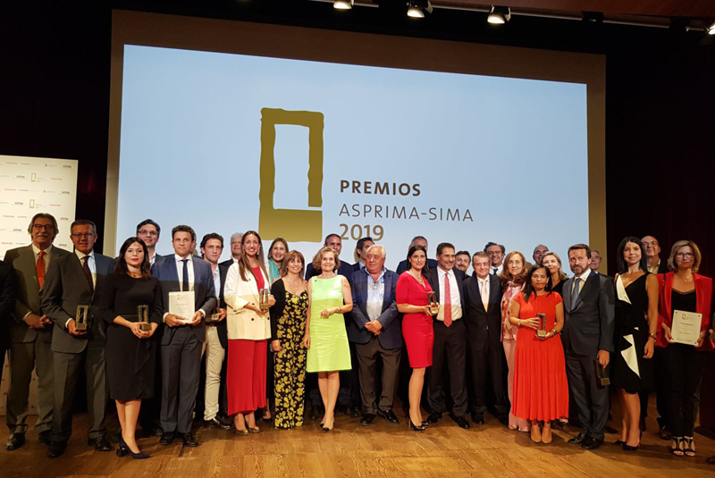 Foto de familiar de los premiados de la edición de 2019, evento que reunió cerca de 500 asistentes.