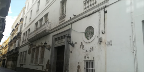 La Diputación de Cádiz rehabilitará un antiguo instituto para convertirlo en un centro cultural de consumo casi nulo