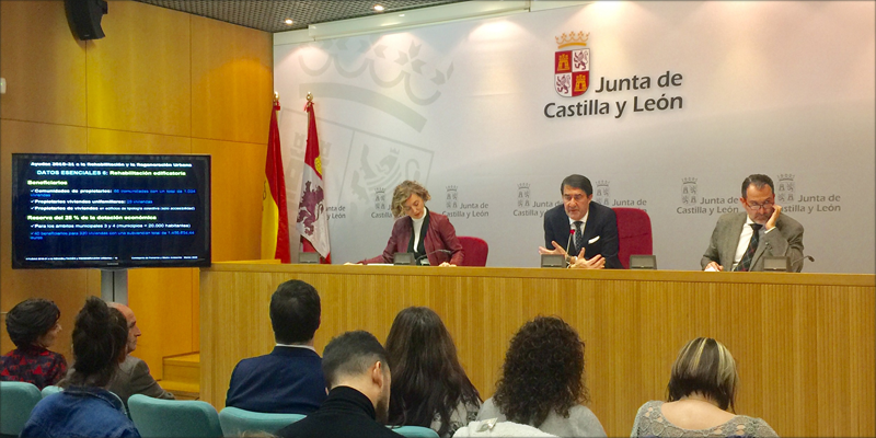 El consejero de Fomento y Medio Ambiente, Juan Carlos Suárez-Quiñones, 