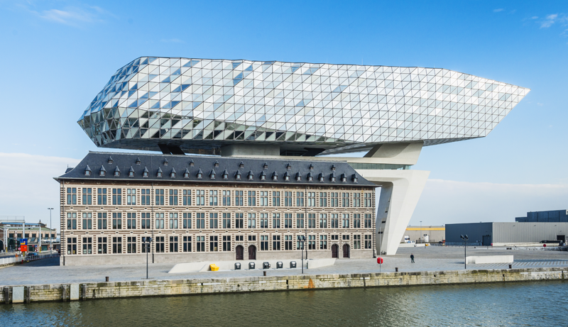 Un edificio con calificación Leed. Autoridad Portuaria de Amberes.