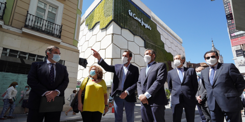 El jardín vertical de El Corte Inglés en Valladolid fomentará la sostenibilidad ambiental
