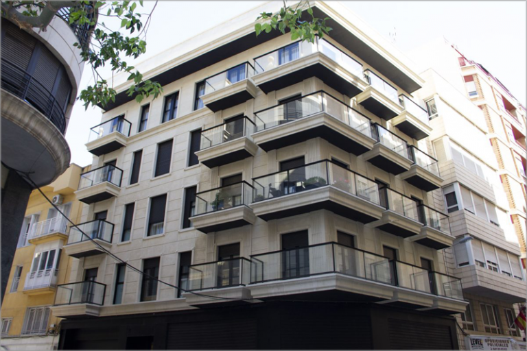 El edificio 'Puerta de Alicante' en Elche obtiene la certificación VERDE con 3 Hojas • CONSTRUIBLE